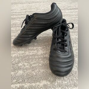 Adidas Copa Boys Soccer Futbal Black Cleats, size 3 1/2